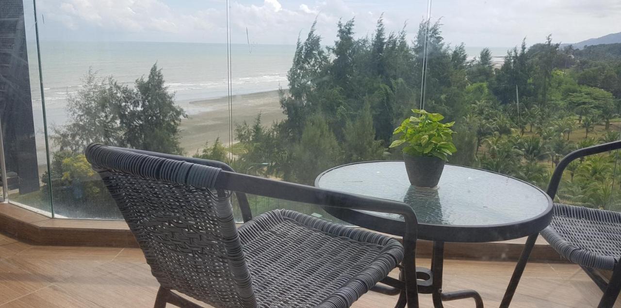 Timurbay Studio Apartment Facing Beautiful Beach Kuantan Extérieur photo